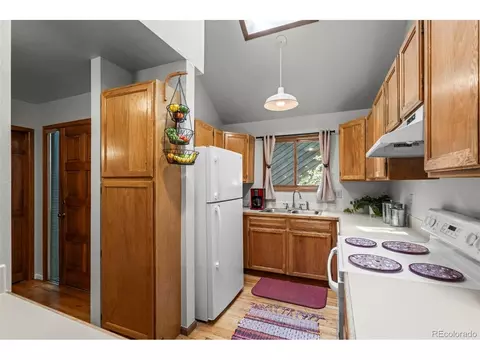 Kitchen - 3056 Edison Ct, Boulder, CO 80301 photo 3 of 5
