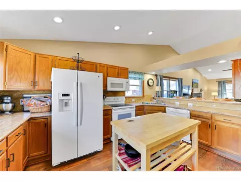 2585 E 125th Pl, Thornton, CO 80241 photo 8