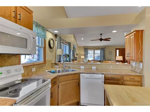 2585 E 125th Pl, Thornton, CO 80241 photo 9