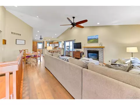 2585 E 125th Pl, Thornton, CO 80241 photo 2