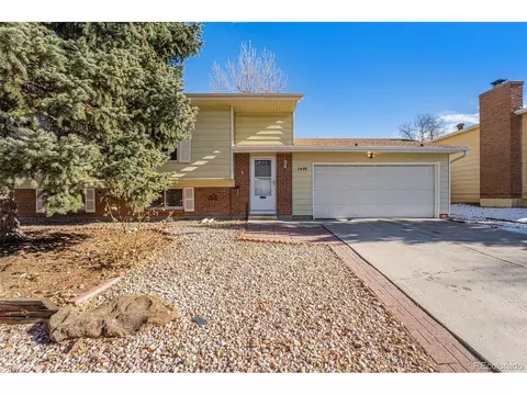 1418 S Lewiston St, Aurora, CO 80017