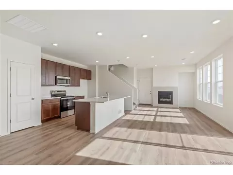 28636 E 6th Pl, Watkins, CO 80137 photo 2