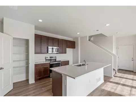28636 E 6th Pl, Watkins, CO 80137 photo 11