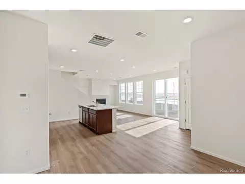 28636 E 6th Pl, Watkins, CO 80137 photo 6