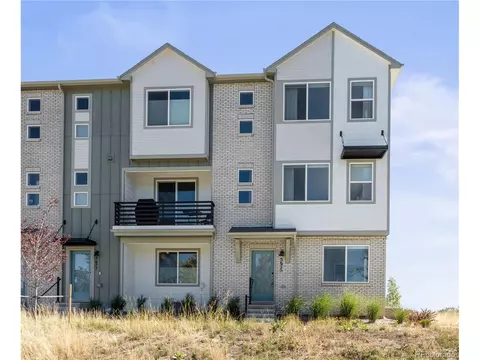 5675 Vivian St, Arvada, CO 80002