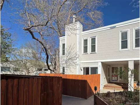 1050 S Monaco Pkwy #42, Denver, CO 80224