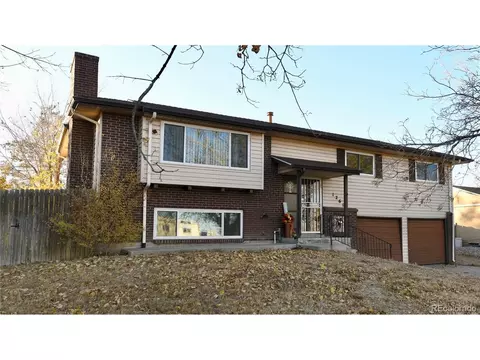 1261 Eagle St, Aurora, CO 80011 photo 2