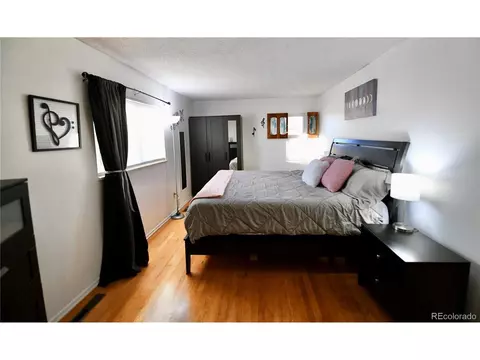 1261 Eagle St, Aurora, CO 80011 photo 12