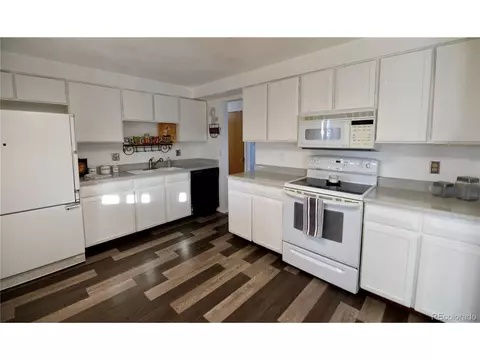 1261 Eagle St, Aurora, CO 80011 photo 8
