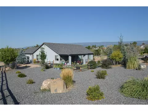 320 SE Cobblestone Ct, Cedaredge, CO 81413 photo 3