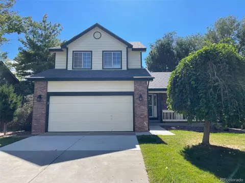 1570 S Pitkin Cir, Aurora, CO 80017