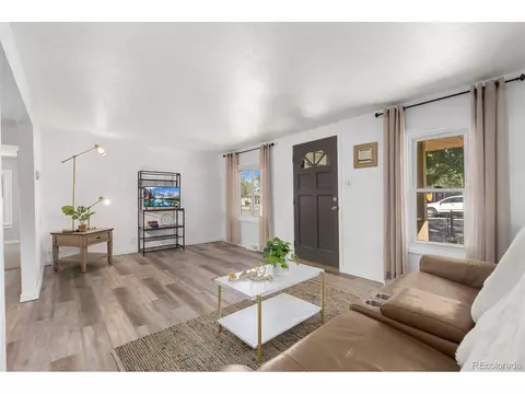 219 N 10th Ave, Brighton, CO 80601