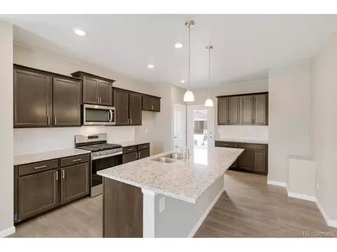21864 E 9th Pl, Aurora, CO 80018 photo 6