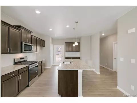 21864 E 9th Pl, Aurora, CO 80018 photo 7