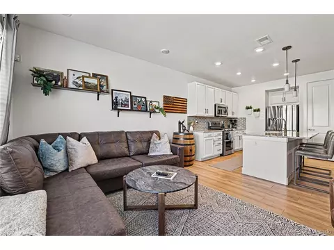 8863 Fraser River Loop, Littleton, CO 80125