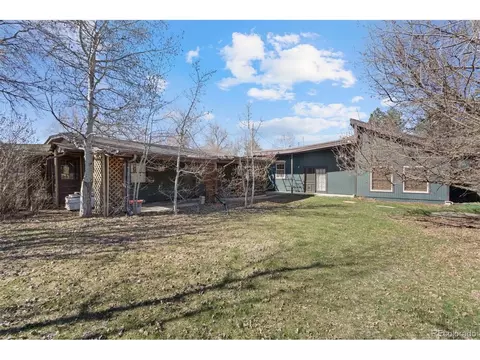 2560 Hoyt St, Lakewood, CO 80215