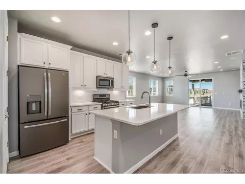 26701 E Byers Ave, Aurora, CO 80018 photo 5