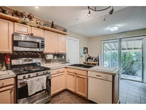 15968 E Kepner Dr, Aurora, CO 80017 photo 8