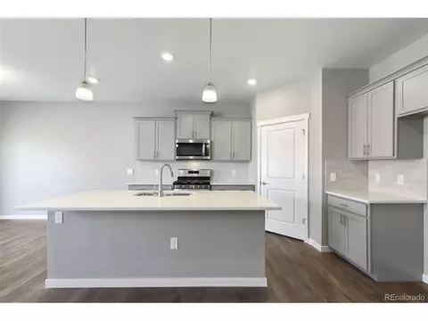 27746 E Byers Pl, Aurora, CO 80018 photo 15