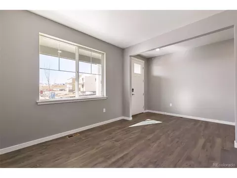 27746 E Byers Pl, Aurora, CO 80018 photo 7