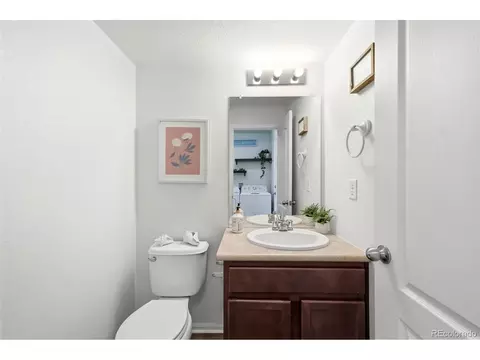 Bath - 25830 E Byers Pl, Aurora, CO 80018 photo 3 of 3