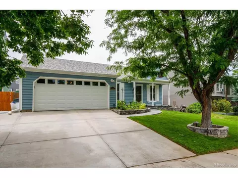 19952 E Columbia Ave, Aurora, CO 80013 photo 2