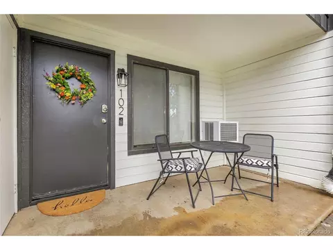 532 Oakwood Dr #B102, Castle Rock, CO 80104