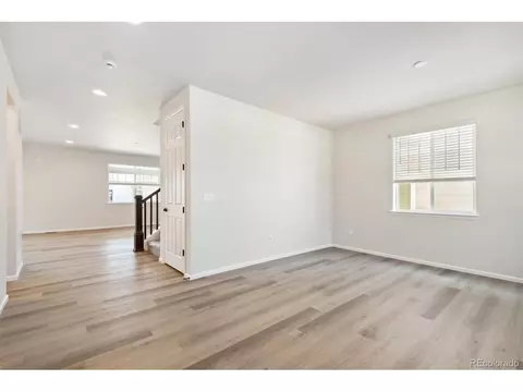 24564 E 37th Ave, Aurora, CO 80019 photo 3