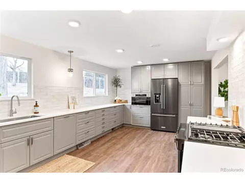 8045 N Johnson Ct, Arvada, CO 80005 photo 10