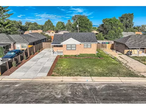 3045 N Cook St, Denver, CO 80205