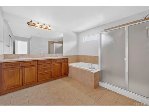 Bath - 7622 E 6th Pl, Denver, CO 80230 photo 2 of 5