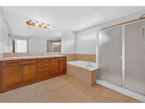 Bath - 7622 E 6th Pl, Denver, CO 80230 photo 2 of 5