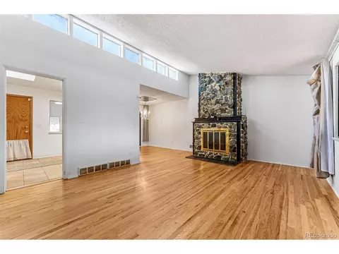 3142 Uvalda St, Aurora, CO 80011