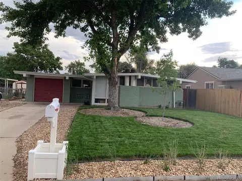 6620 Oneida St, Commerce City, CO 80022