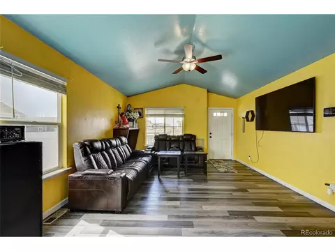 4208 Yellowbells Dr, Evans, CO 80620 photo 3