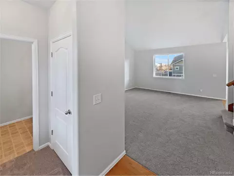25952 E 5th Pl, Aurora, CO 80018 photo 9