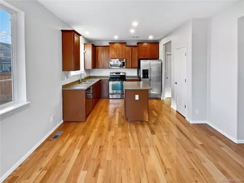 25952 E 5th Pl, Aurora, CO 80018 photo 6