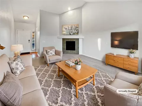 25952 E 5th Pl, Aurora, CO 80018 photo 2