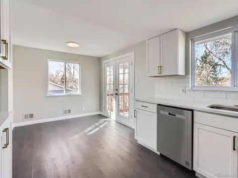 5153 Scranton St, Denver, CO 80239 photo 8