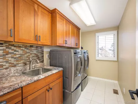 5201 E Long Ln, Centennial, CO 80122 photo 17