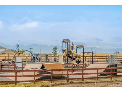45832 Red Tail Dr, Bennett, CO 80102 photo 35