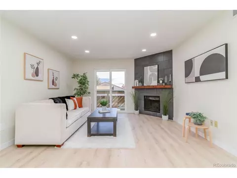 15138 E Louisiana Dr #C-207, Aurora, CO 80012