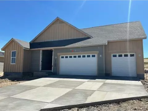 39485 Gwinett Cir, Elizabeth, CO 80107