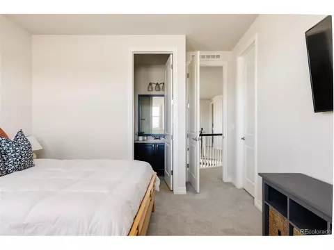27274 E Lakeview Pl, Aurora, CO 80016 photo 28