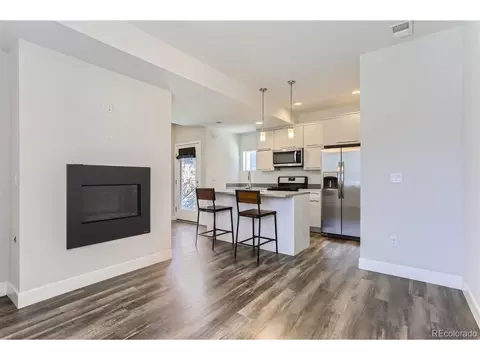 1055 Depew St, Lakewood, CO 80214
