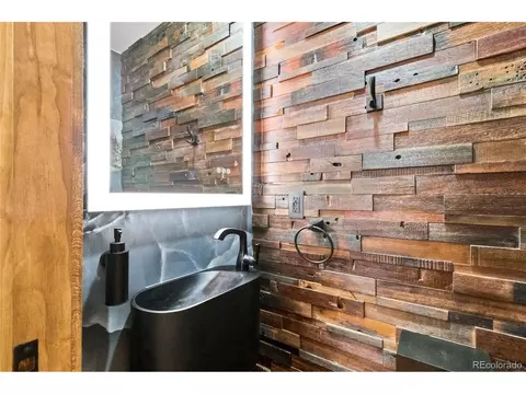 Bath - 6283 Starlight Dr, Morrison, CO 80465 photo 1 of 5