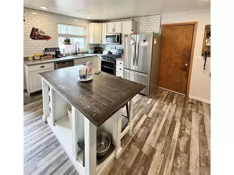 125 Coolidge Ct, Bennett, CO 80102 photo 4