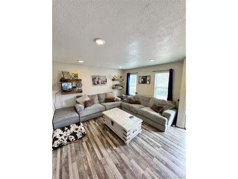 125 Coolidge Ct, Bennett, CO 80102 photo 2