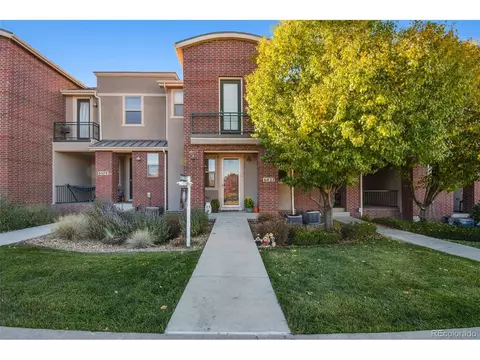 6437 S Potomac St, Englewood, CO 80111
