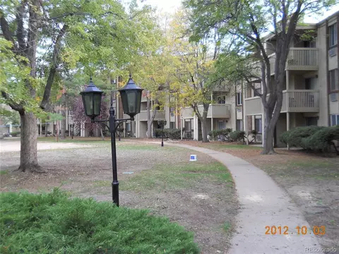 1300 S Parker Rd #201, Denver, CO 80231